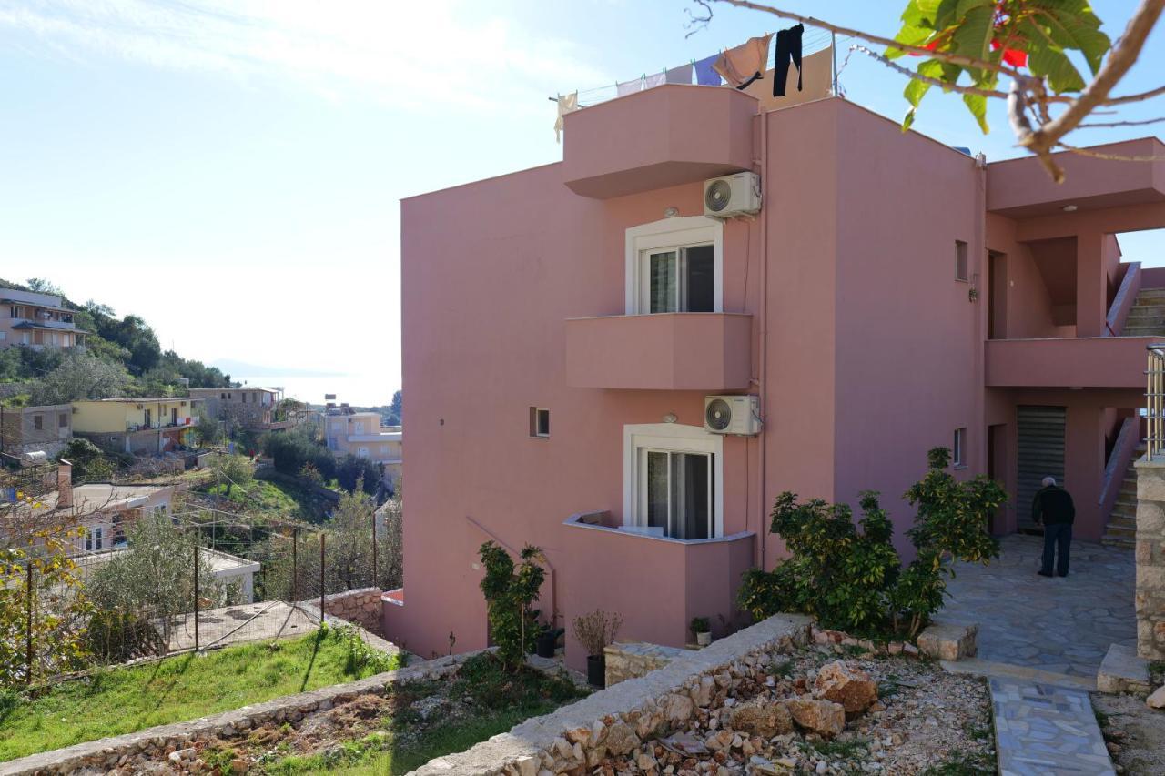 Pink Holiday Sarandë Exteriör bild